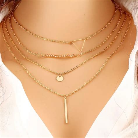 gold necklaces for women.